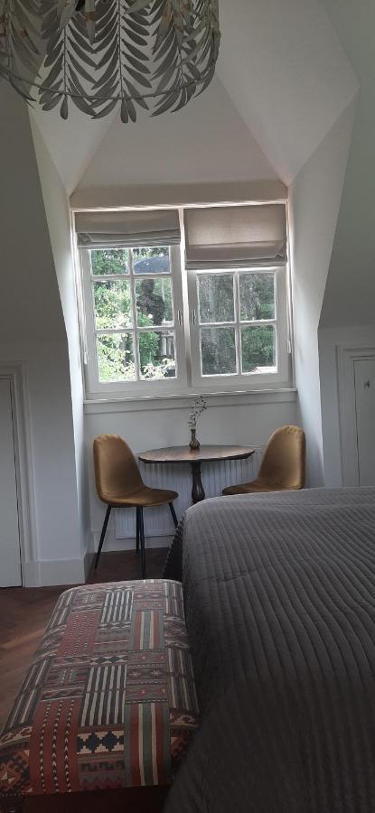 Huize Koempoelan Bed & Breakfast Naarden Dış mekan fotoğraf