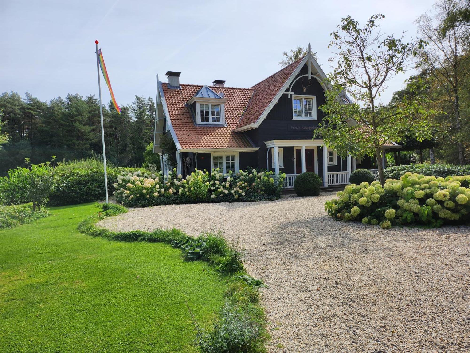 Huize Koempoelan Bed & Breakfast Naarden Dış mekan fotoğraf