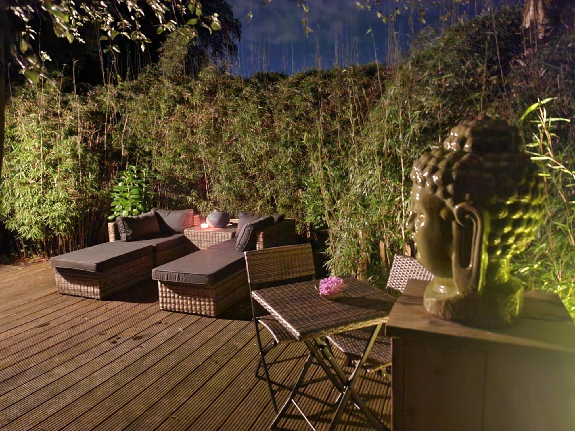 Huize Koempoelan Bed & Breakfast Naarden Dış mekan fotoğraf